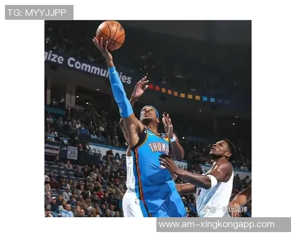 爱德华兹上半场表现抢眼12投7中三分球6投3中贡献全面数据17分2篮板3助攻2抢断1盖帽